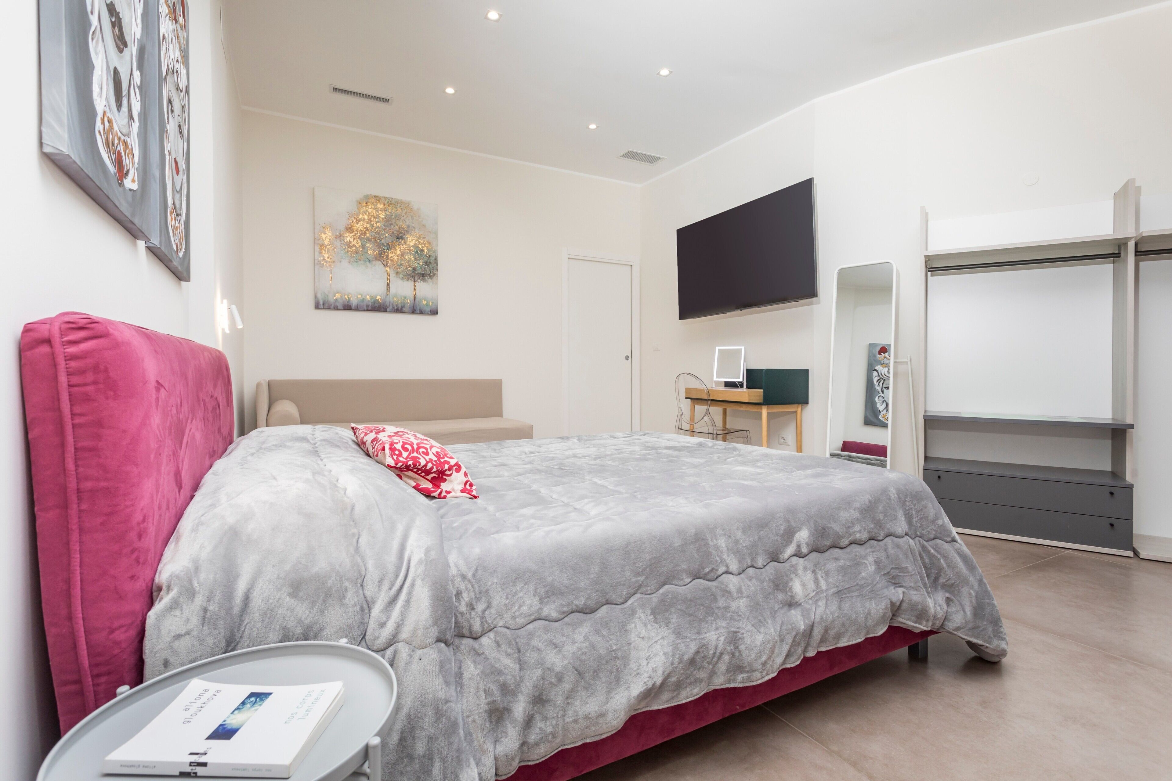 1 bedroom, free WiFi, bed sheets