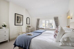 2 bedrooms, iron/ironing board, travel crib, WiFi
