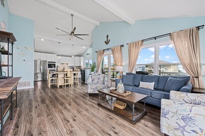 Bearfoot Bungalow by Miss Kitty’s