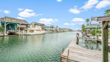 House (3 Bedrooms) | Property amenity