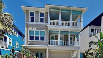 House (5 Bedrooms) | Property amenity