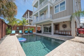 Hus (5 Bedrooms) | Boendets fasad