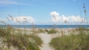 House (5 Bedrooms) | Property amenity