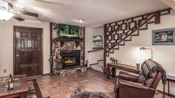 Condo, Multiple Beds, Fireplace (#B22 - No Pets) | Interior