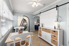 Condo (2 Bedrooms) | Property amenity