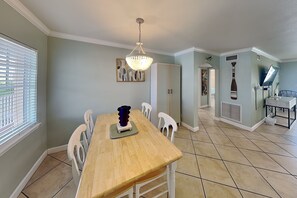 Condo (2 Bedrooms) | Property amenity - Bare Foot A212 by Distinctive Beach Rentals (Indian Shores)