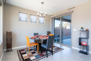 House, Multiple Beds, Kitchen, Golf View | Dining