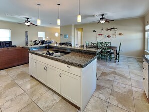 Casa (3 Bedrooms) | Servicio de la propiedad