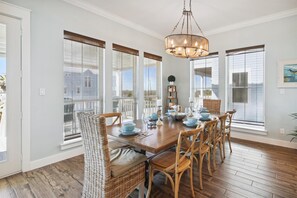 House (5 Bedrooms) | Property amenity