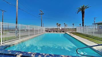 Condo (2 Bedrooms) | Tiện nghi, dịch vụ nơi lưu trú