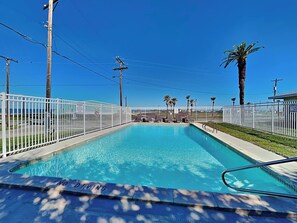 Condo (2 Bedrooms) | Property amenity - Harbor Lights Cottages #3 by Miss Kitty’s (Fulton)