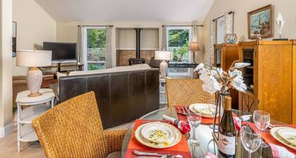 New listing! Beautiful centrally located Florence home near the river, gas grill, game room