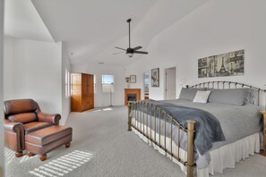 4 quartos, Wi-Fi de cortesia, roupa de cama