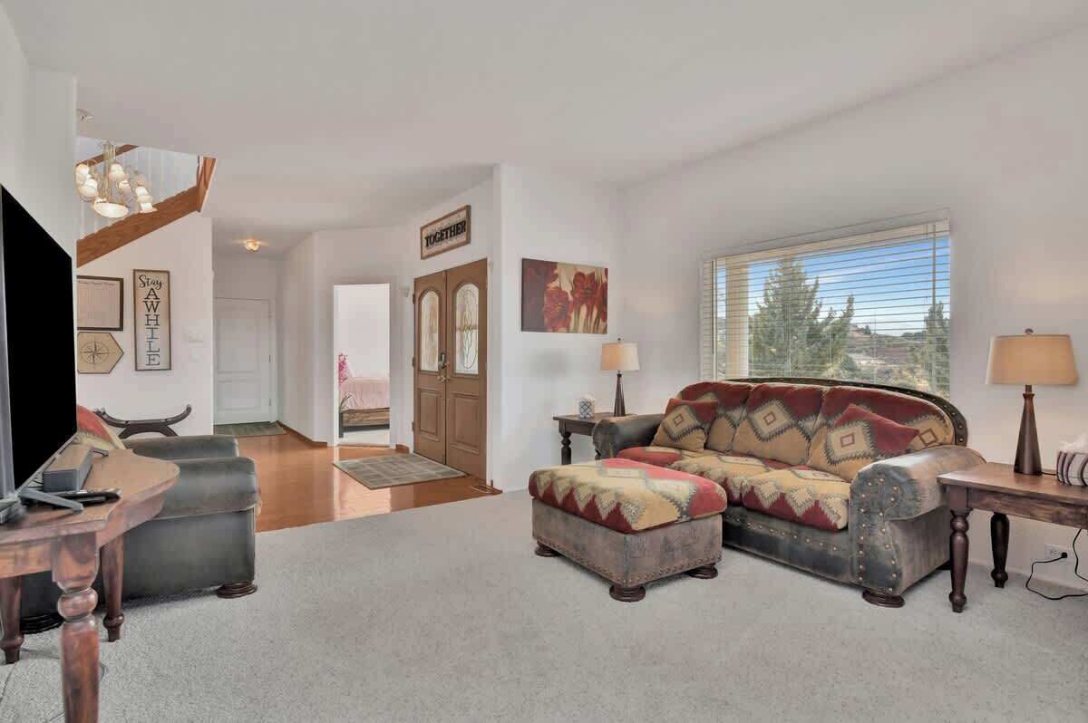 Mountain Views | Pool Table | Spacious 4br - Prescott Valley, AZ
