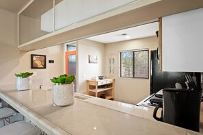 Fridge, microwave, oven, stovetop - Midnight at the Oasis (Cathedral City)