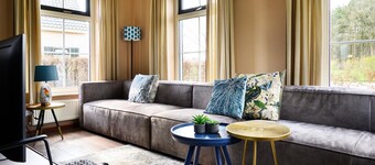 Family home with wellness and tour boat (seasonal)