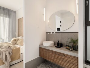 2 bedrooms, iron/ironing board, travel crib, free WiFi - Urban Oasis - Walking distance to the Old Town, the beach and all kind of shops! (Chania)