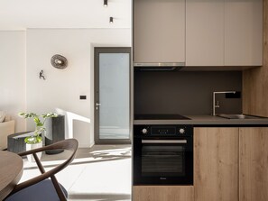 Fridge, oven, stovetop, dishwasher - Urban Oasis - Walking distance to the Old Town, the beach and all kind of shops! (Chania)