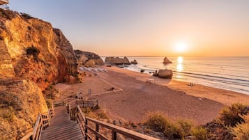 Beach nearby, beach towels