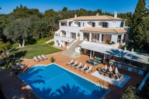Exterior - Luxury villa (sleeps 14) with pool, tennis/pickle ball, putting green & cinema. (Lagos)