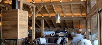 Exceptional farmhouse in Combloux, on the Megève ski area, cable car 2 minutes away.