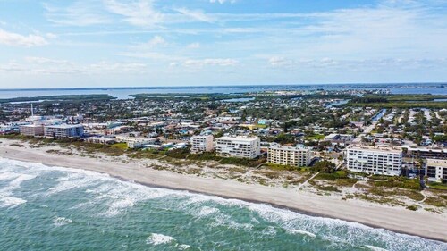 Beach Townhome Steps from Downtown Cocoa Beach