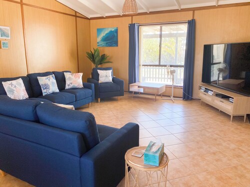 Ocean Spray is a unique & cosy Lancelin beach home