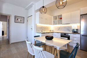 Apartment | Private kitchen | Kitchen islands - GK Grand Comfort (Athens)