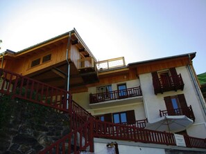 Exterior - T2 in Bride-les-Bains, terrace, pet-friendly (Brides-les-Bains)