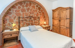 2 bedrooms, free WiFi, bed sheets