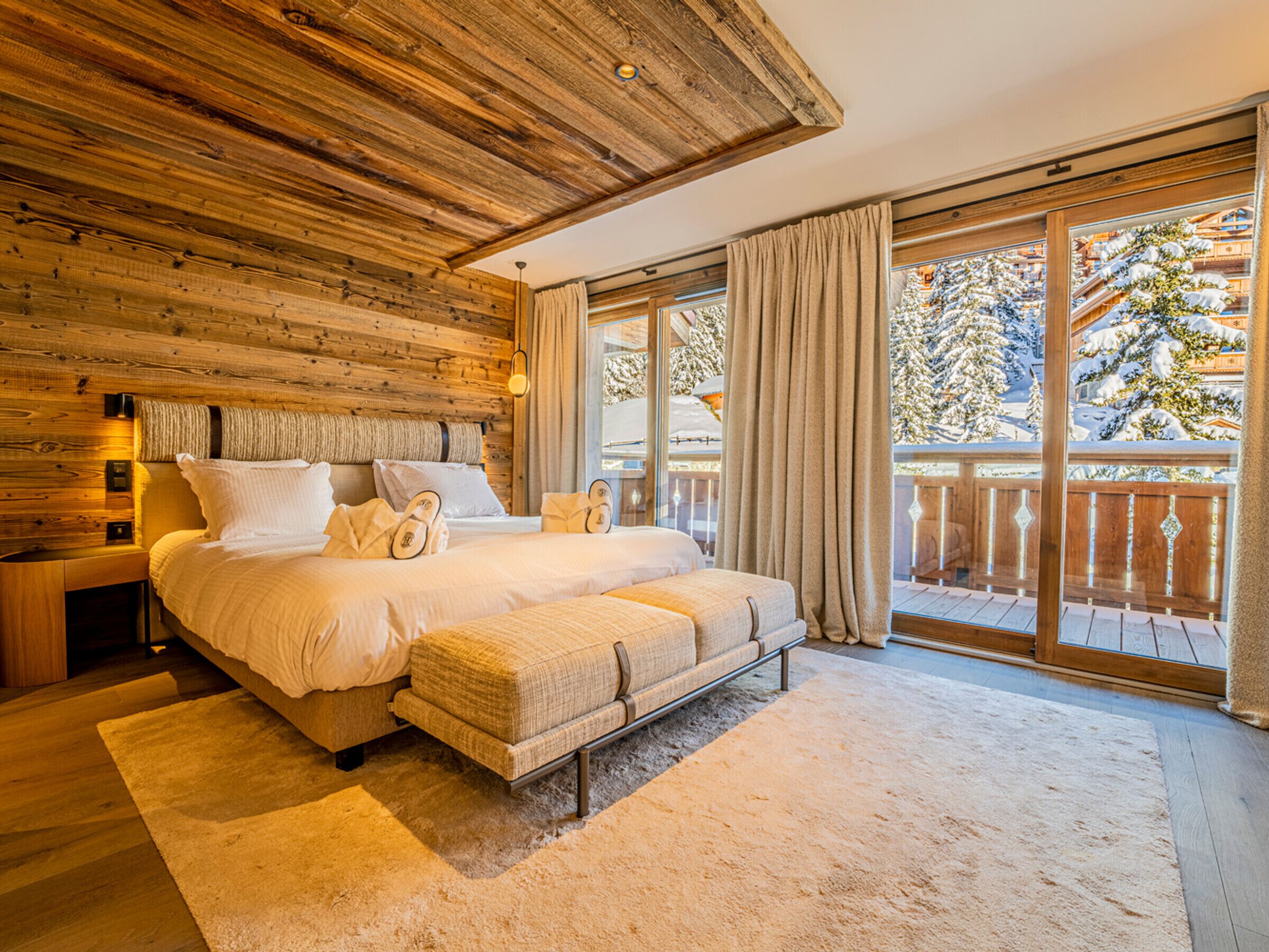 5 bedrooms, free WiFi, bed sheets