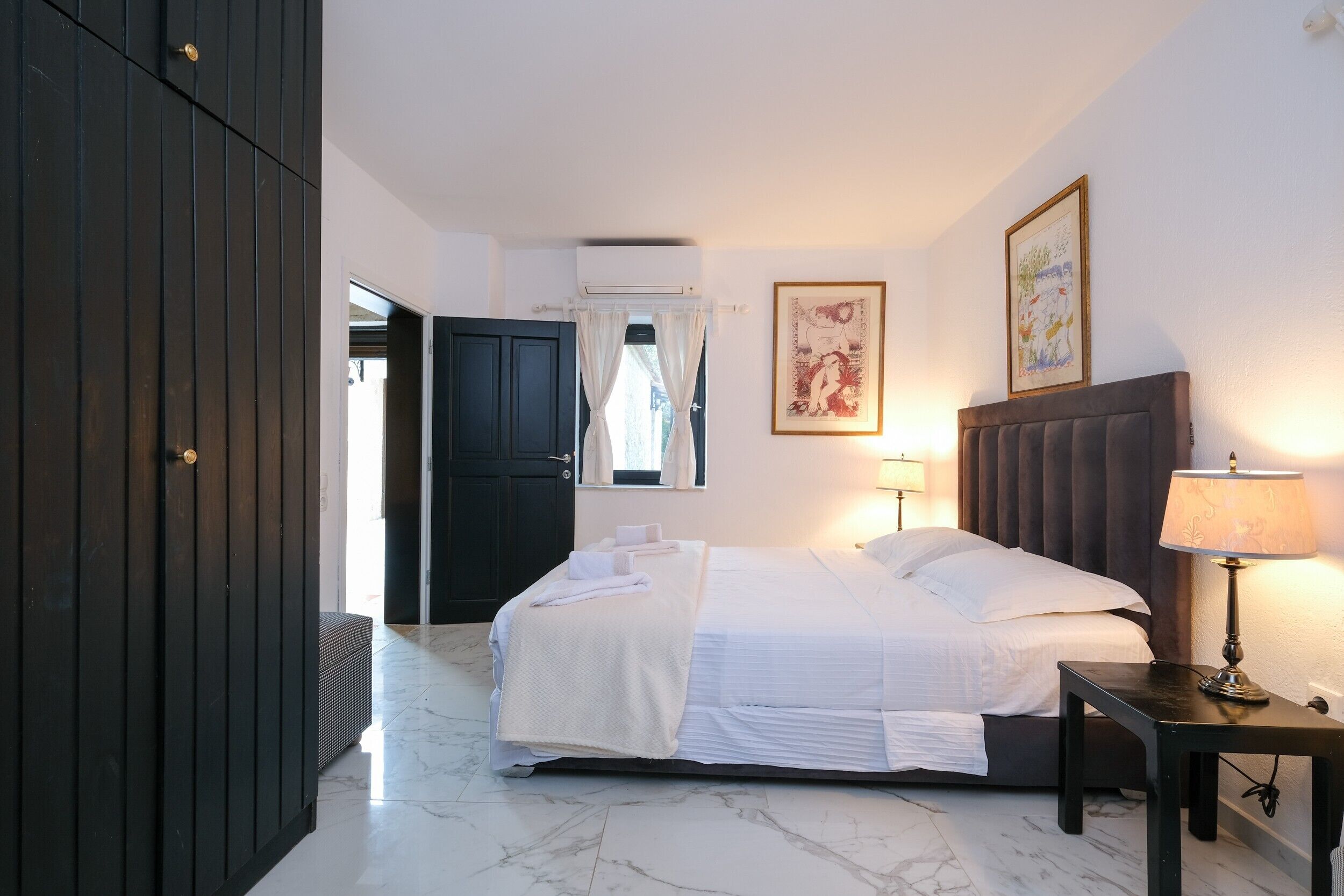 7 chambres, fer et planche à repasser, Wi-Fi gratuit, draps fournis