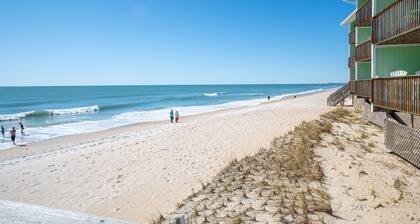 Oceanfront Complex with Pool