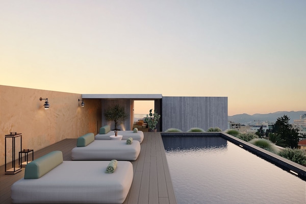 Hồ bơi ngoài trời