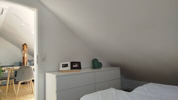 1 Schlafzimmer, Schreibtisch, Bügeleisen/Bügelbrett, kostenloses WLAN