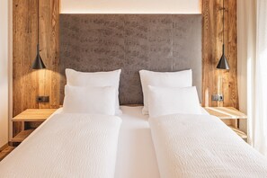 3 bedrooms, iron/ironing board, free WiFi, bed sheets - Silva Apartments - Apartment "Summit" (San Giovanni)