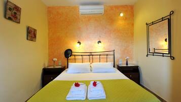 1 bedroom, iron/ironing board, free WiFi