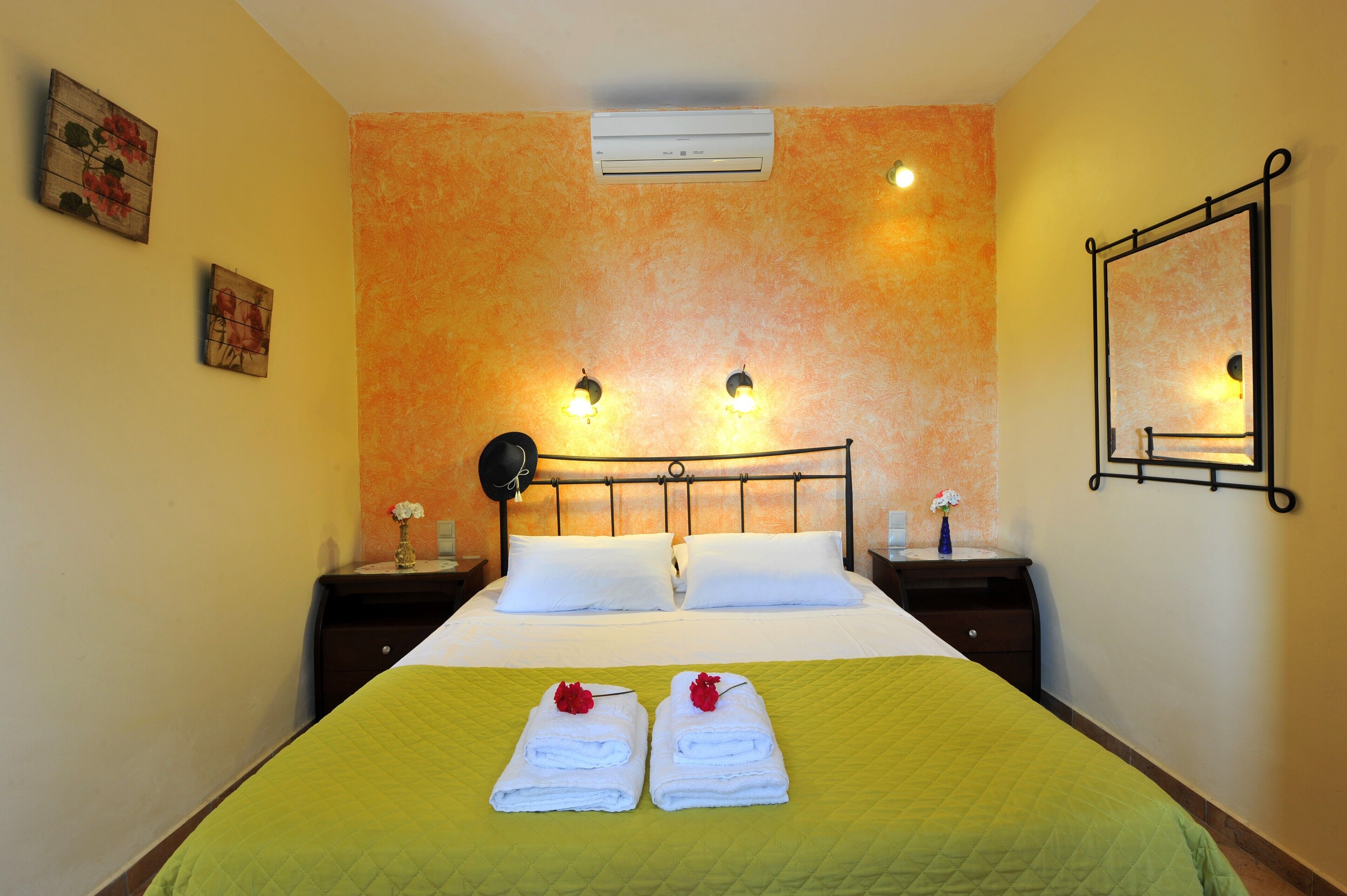 1 bedroom, iron/ironing board, free WiFi