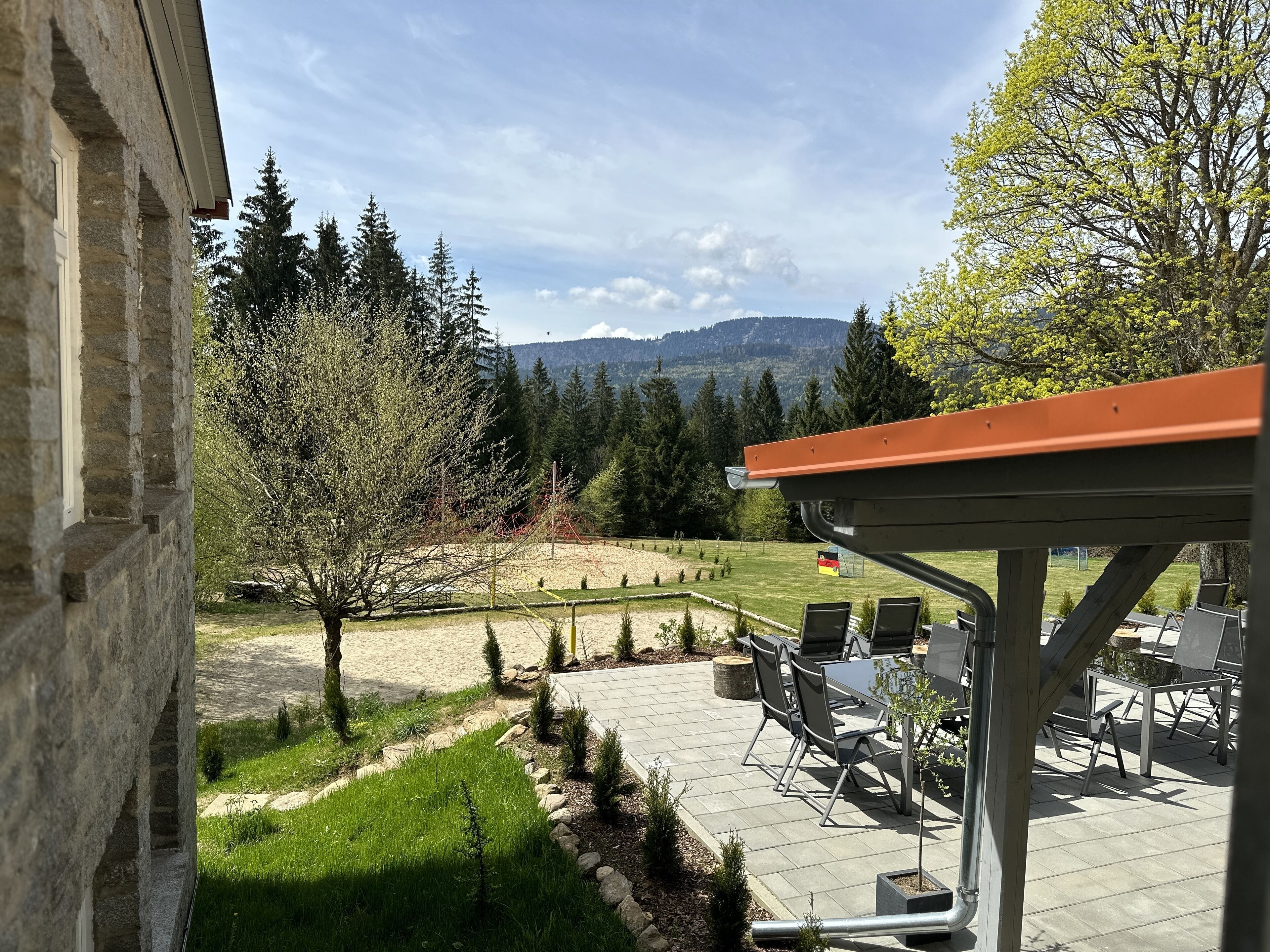 Children’s play area – outdoor