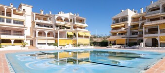 Holiday Home "Holiday Beach Varadero" with Sea View, Shared Pool & Wi-Fi