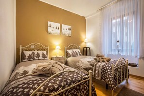 2 bedrooms, free WiFi, bed sheets - Apartment 'Collini' with Mountain View and Wi-Fi (Spiazzo)