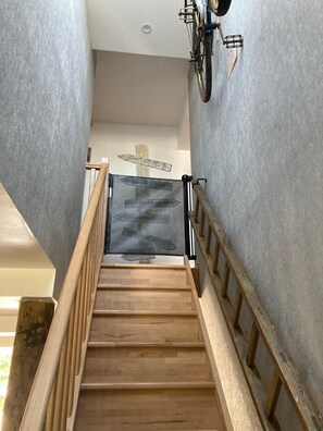 Interior - Holiday Home "Gîte Le Corbeau" with Private Terrace, Private Garden & Wi-Fi (Auvillers-les-Forges)