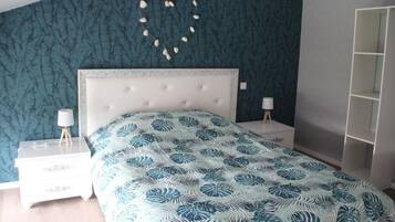 5 slaapkamers, een strijkplank/strijkijzer, gratis wifi, beddengoed