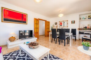 Interior - Villa "Can Content" with Private Pool, Private Terrace and Wi-Fi (Muro)