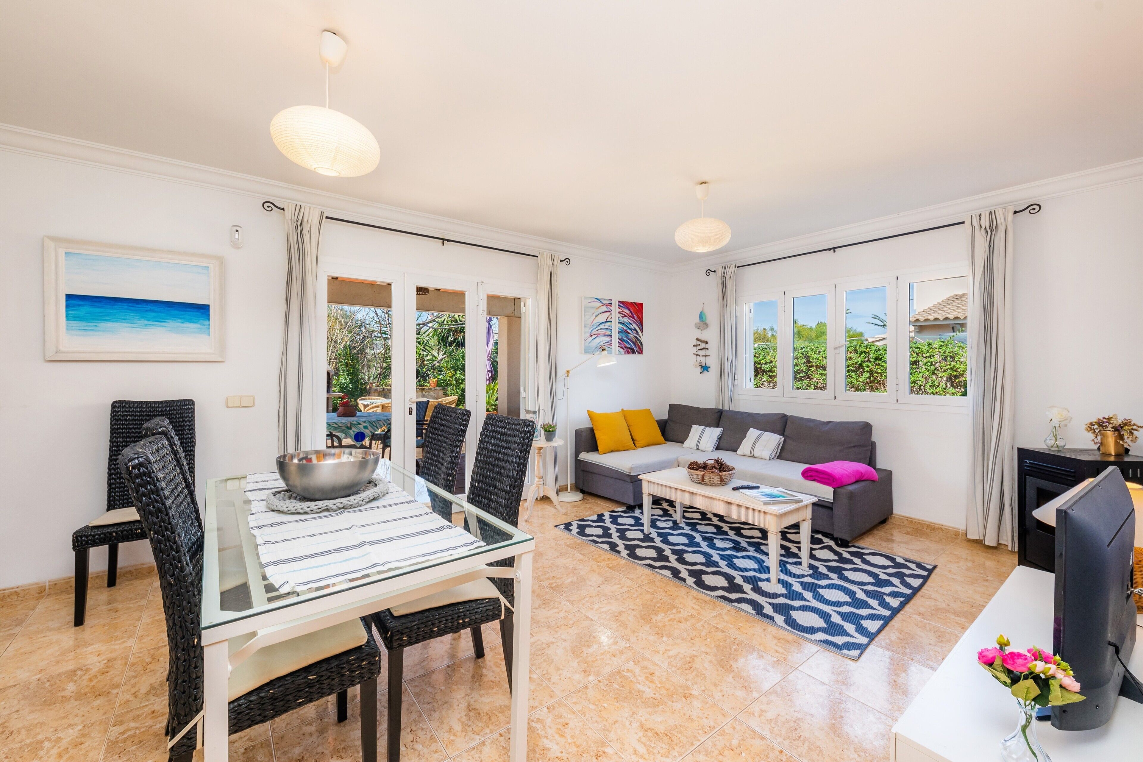 TV, fireplace, video games