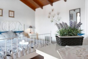 3 habitaciones, tabla de planchar con plancha y wifi gratis 