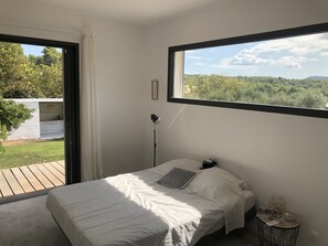 4 Schlafzimmer, Reisekinderbett, WLAN, Bettwäsche