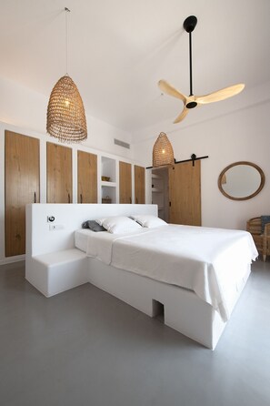 3 bedrooms, bed sheets