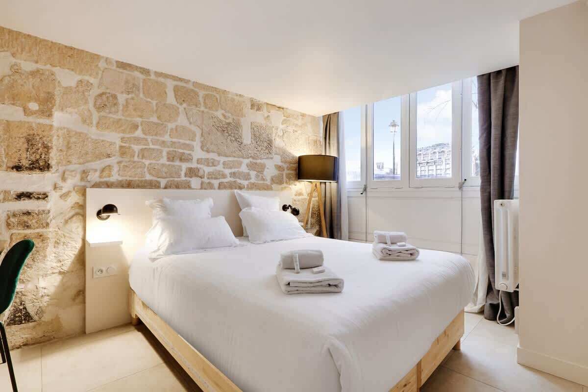 2 bedrooms, iron/ironing board, travel crib, WiFi