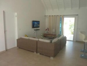 TV - Lovely Villa Rose des cayes in Saint Barthélémy with parking and private pool (Saint Barthelemy)